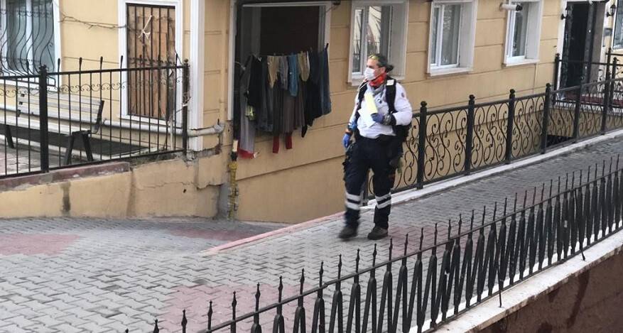 Alkollü kocasını iple boğdu