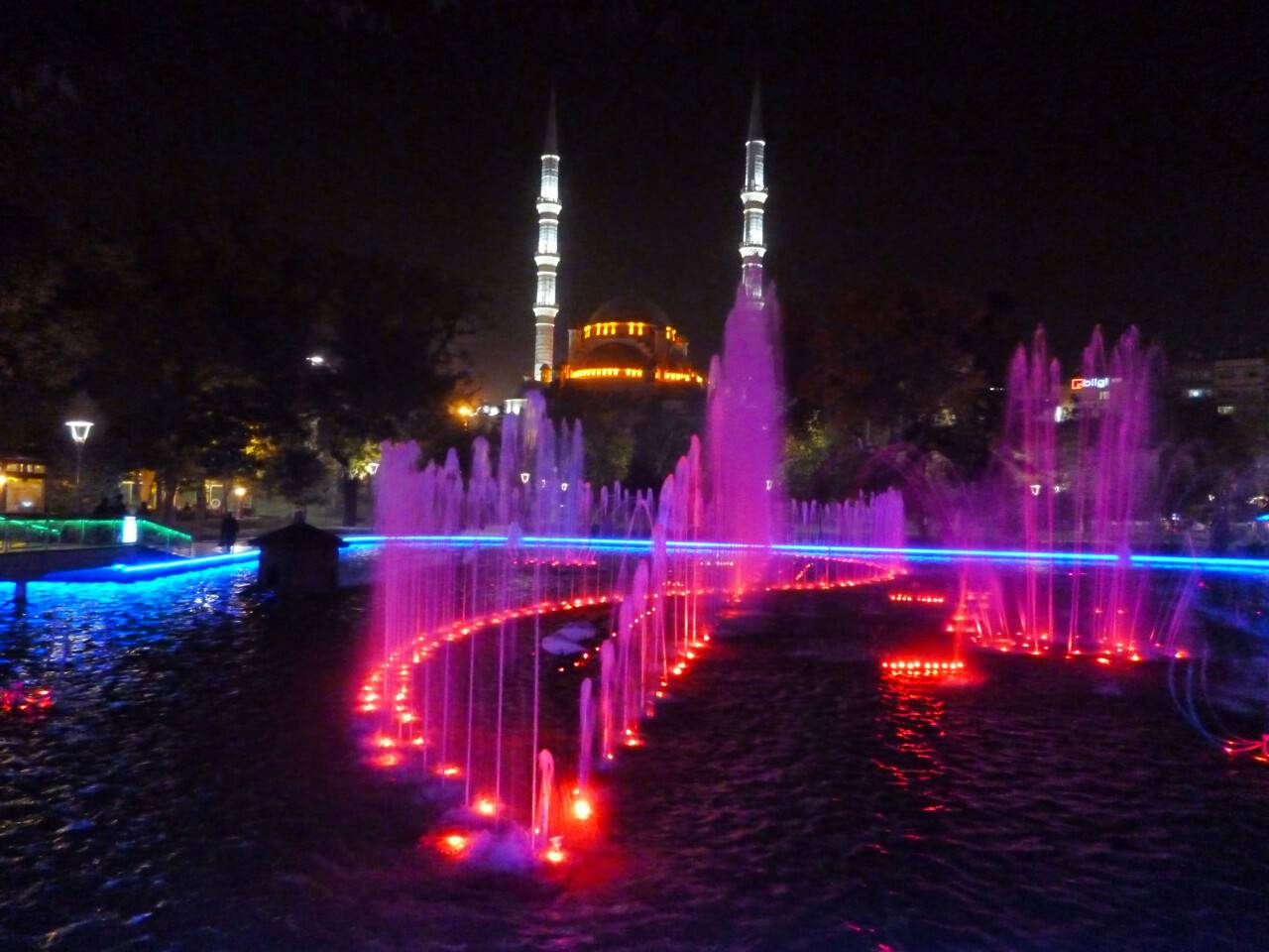 Sema kapılarının açıldığı Kadir Gecesi yarın idrak edilecek