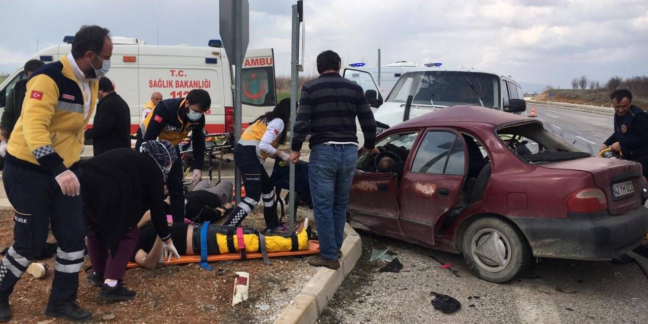 Konya'da Trafik Kazası: 1 Ölü, 3 Yaralı