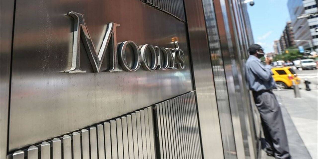 Moody’s Kovid-19 Nedeniyle Küresel Büyüme Tahminini Düşürdü