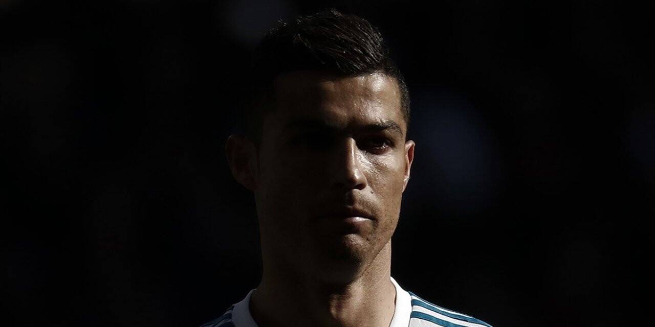 Cristiano Ronaldo'dan 'evde Kal' Çağrısı
