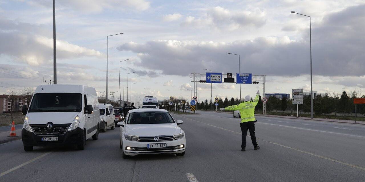 Konya'nın Tüm Giriş Ve Çıkışlarında Denetim