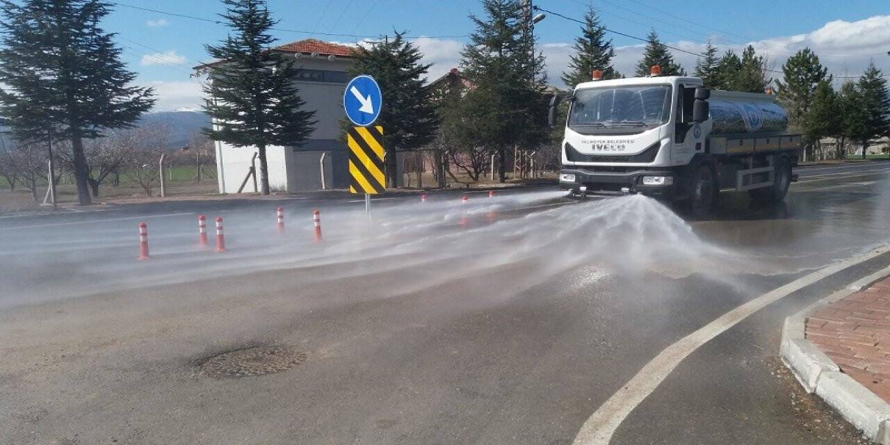 Yalıhüyük’de Belediyenin Dezenfekte Çalışmaları