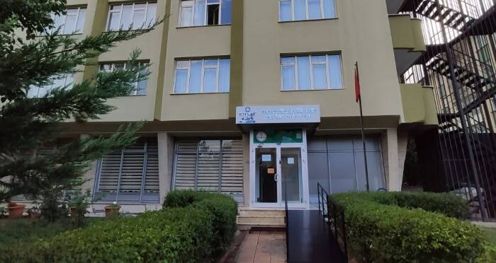 Ensar Vakfı  Konya'daki yurdunu sağlık çalışanlarına tahsis etti