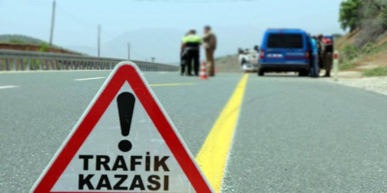 Konya'da iki otomobil çarpıştı: 4 yaralı