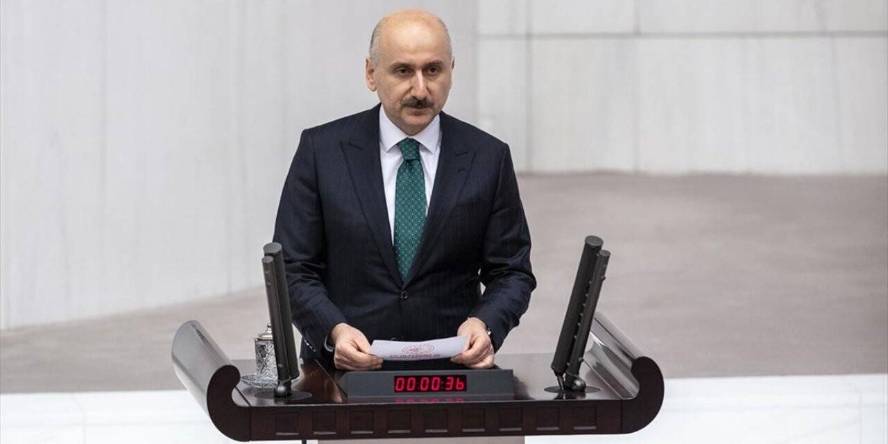 Ulaştırma Ve Altyapı Bakanı Karaismailoğlu Tbmm'de Yemin Etti