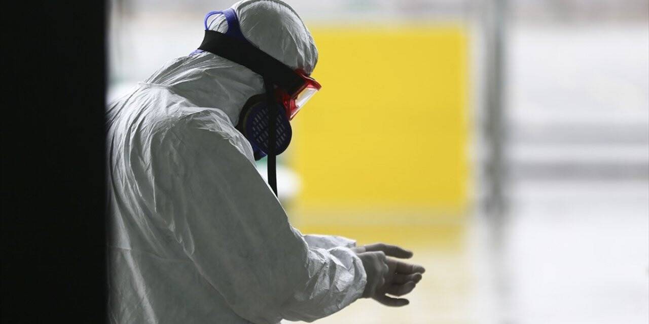 Ukrayna, Türkiye’den 'solunum Cihazı Ve Özel Koruyucu Elbise' Talep Etti