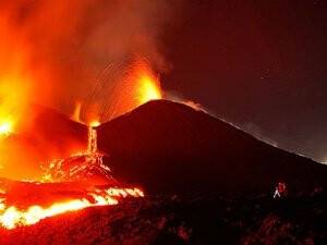 İki Felaket Hayatı Felç Etti