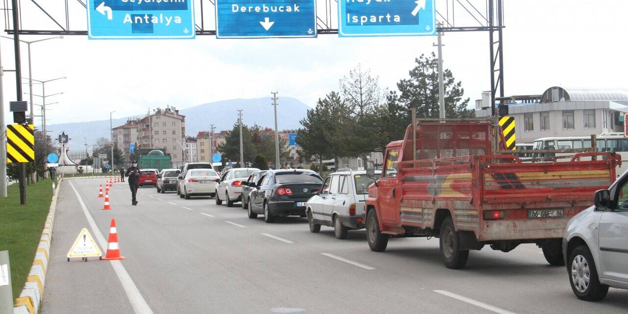 Polisin Korona virüs denetimleri sürüyor