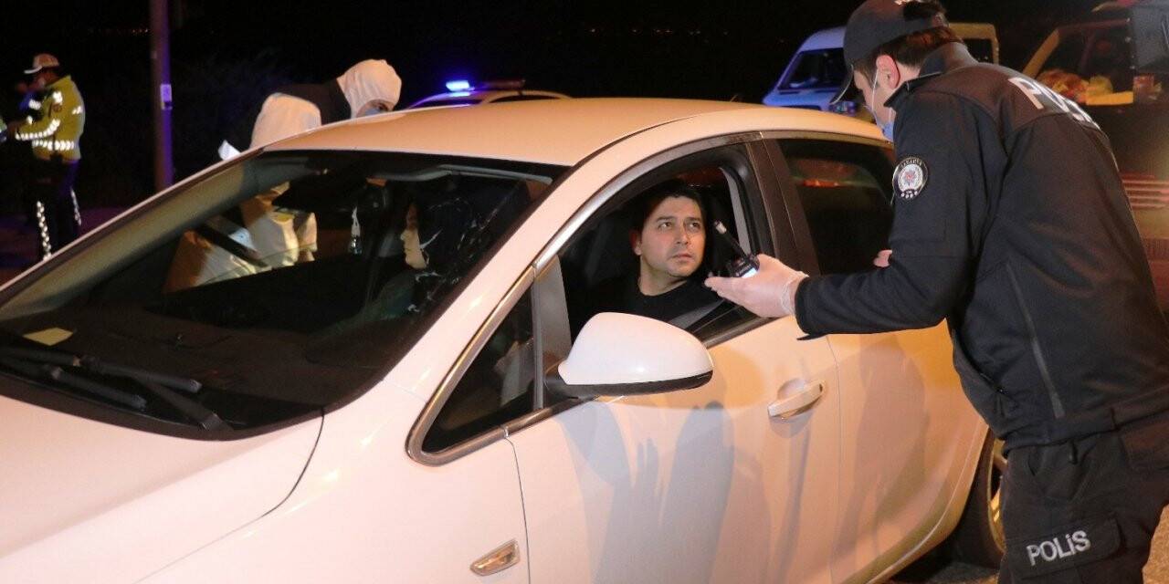 Sakarya, Kocaeli Ve Zonguldak'ta Araç Giriş Çıkış Yasağı Başladı