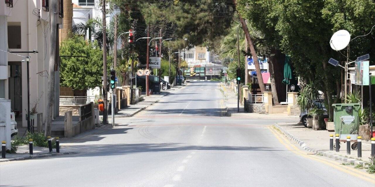 Kktc'de İlçeler Arası Seyahate Kısıtlama Getirildi