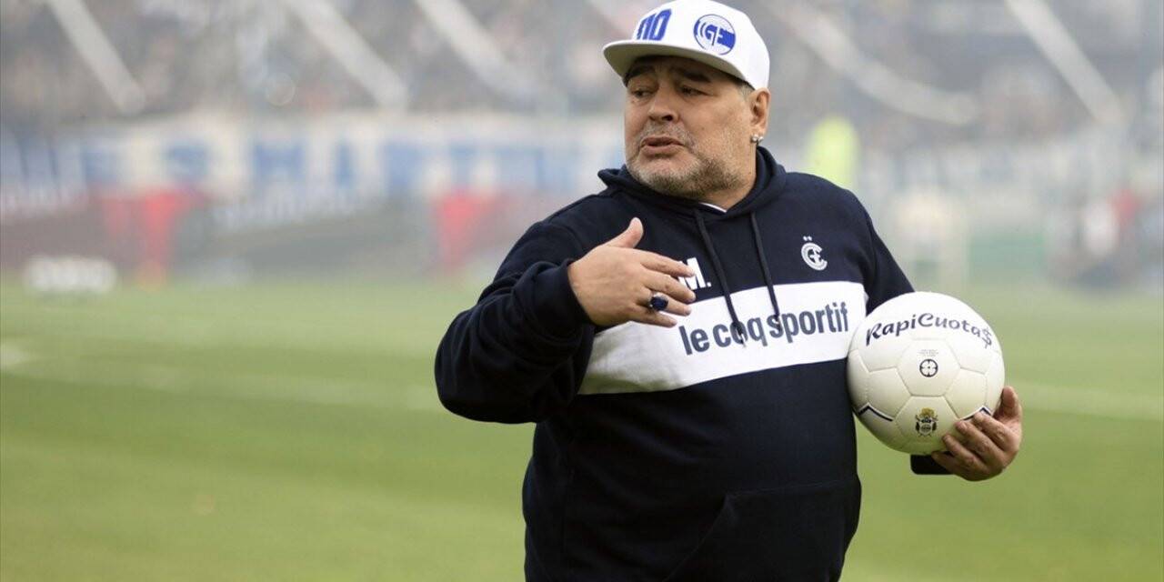 Maradona Kulübünden Maaşının Kesilmesini Talep Etti