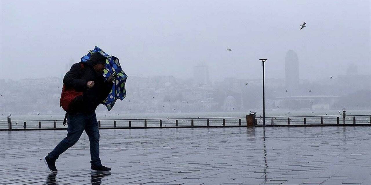 Meteorolojiden Kuvvetli Yağış Ve Fırtına Uyarısı