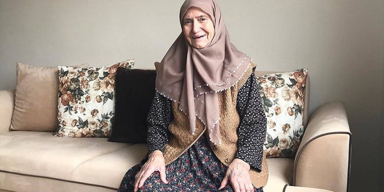 Koronavirüsten 86 Yaşında Kurtuldu