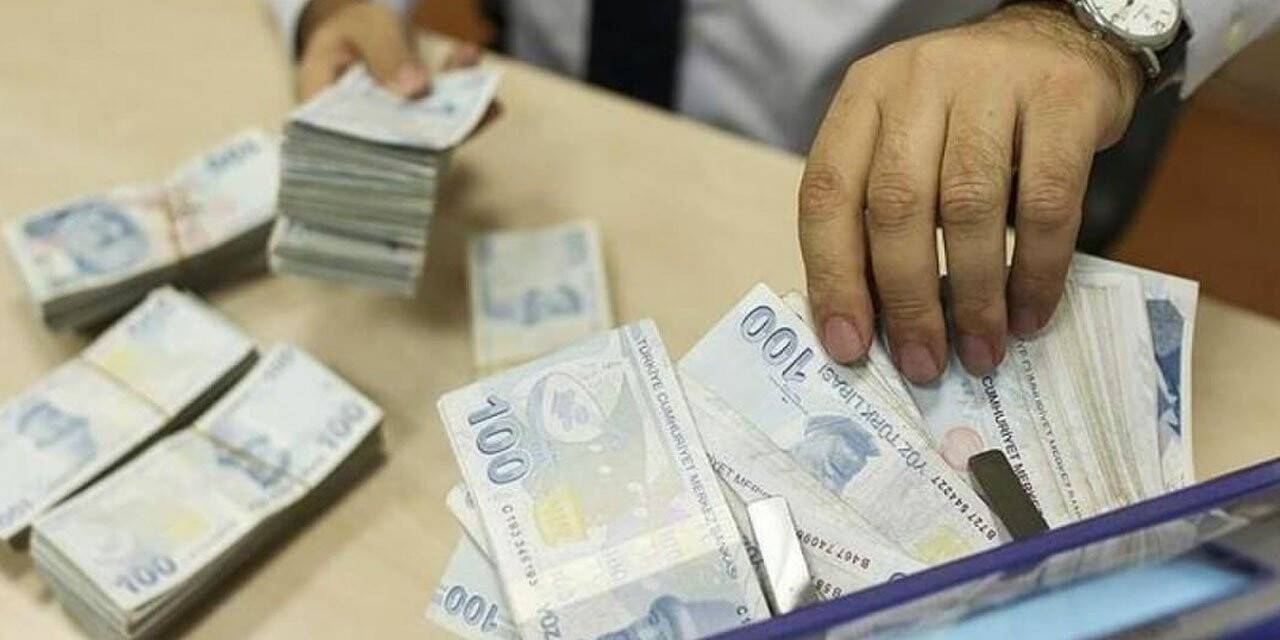 Mahkeme kredi masraflarına faiz işleten bankayı haksız buldu