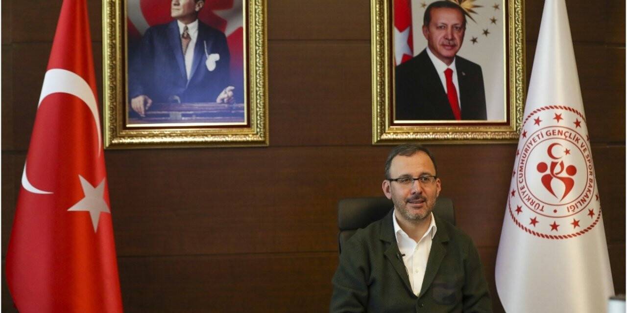 Bakan Kasapoğlu: Koronavirüs Salgınını Pek Çok Gelişmiş Ülkeden Daha Başarılı Şekilde Yönetiyoruz