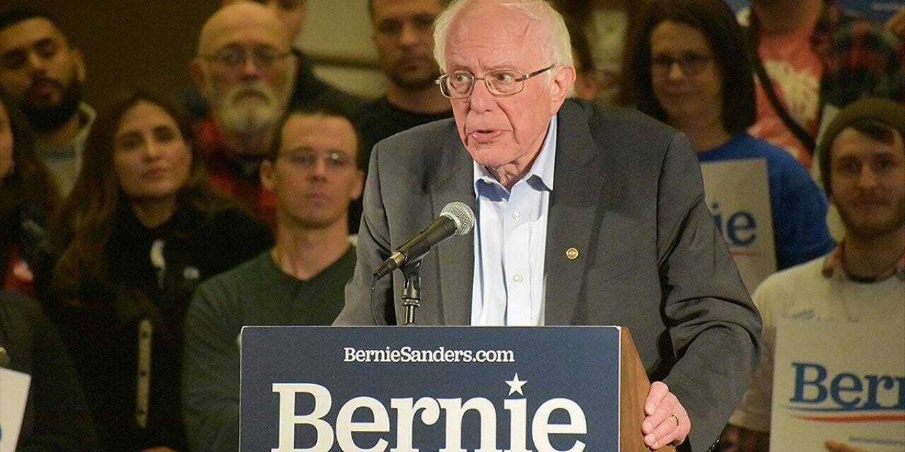Sanders Yarıştan Çekildi