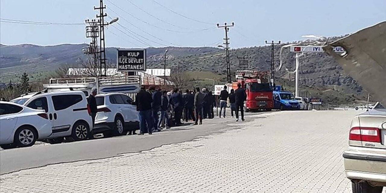 Kulp'taki Terör Saldırısında Şehit Olan 5 Kişi Son Yolculuğuna Uğurlandı