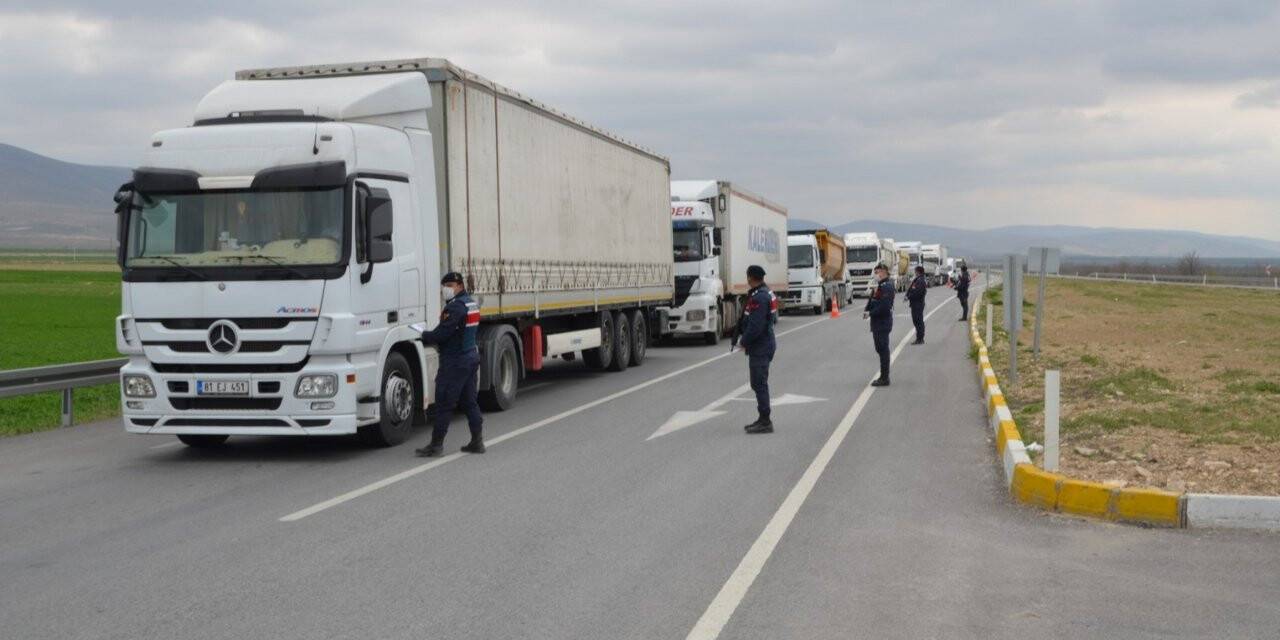 Ereğli'de jandarmanın Korona virüs denetimleri sürüyor