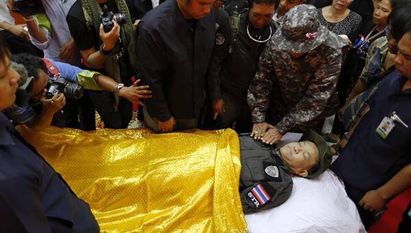 Bangkok'ta pusu: 1 ölü, 4 yaralı!