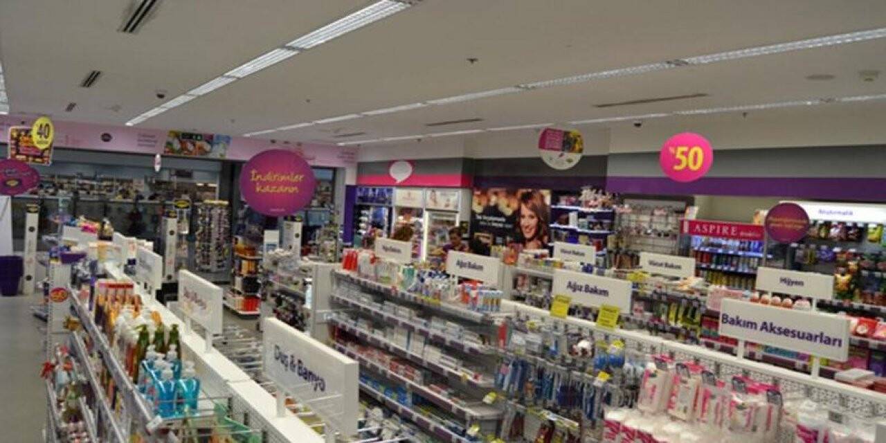 Gratis kapandı mı?