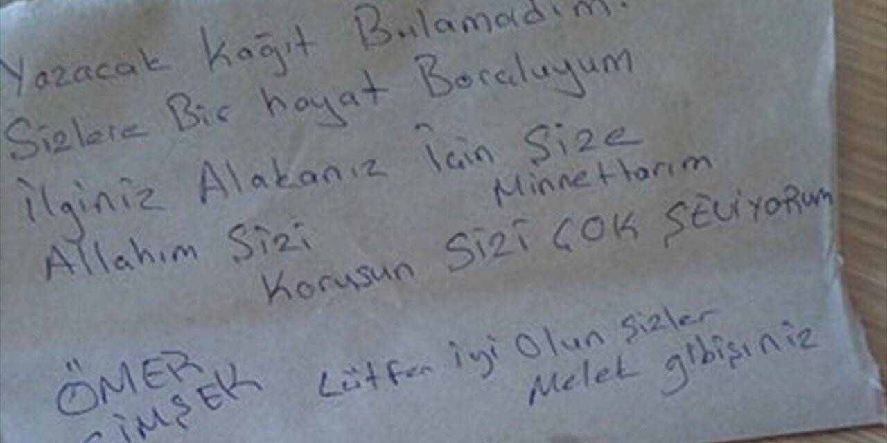 'sağlıkçılara Sizlere Hayat Borçluyum' Notu Bırakan Gençten 'evde Kal' Çağrısı