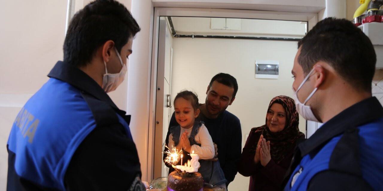 Konya'da 3 Yaşındaki Nehir'in Doğum Günü Pastası Zabıtadan
