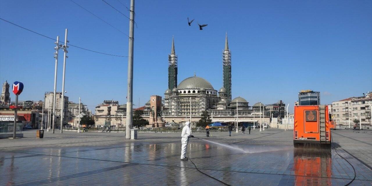 Türkiye'nin Koronavirüsle Mücadelesinde Son 24 Saatte Yaşananlar