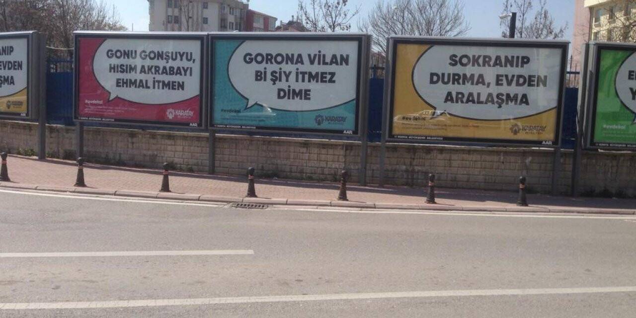 Konya'da Bilboardlardan Şiveli "evde Kal" Mesajı