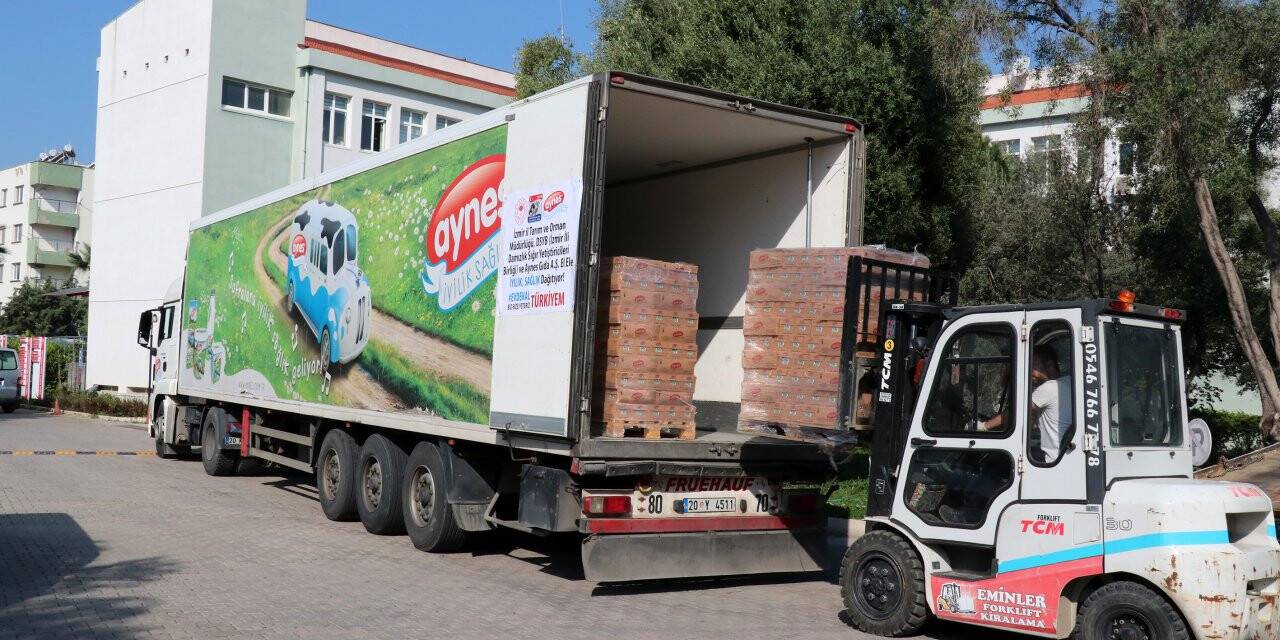Vefa Sosyal Destek Grupları İzmir'de 60 Bin Paket Süt Dağıtıyor