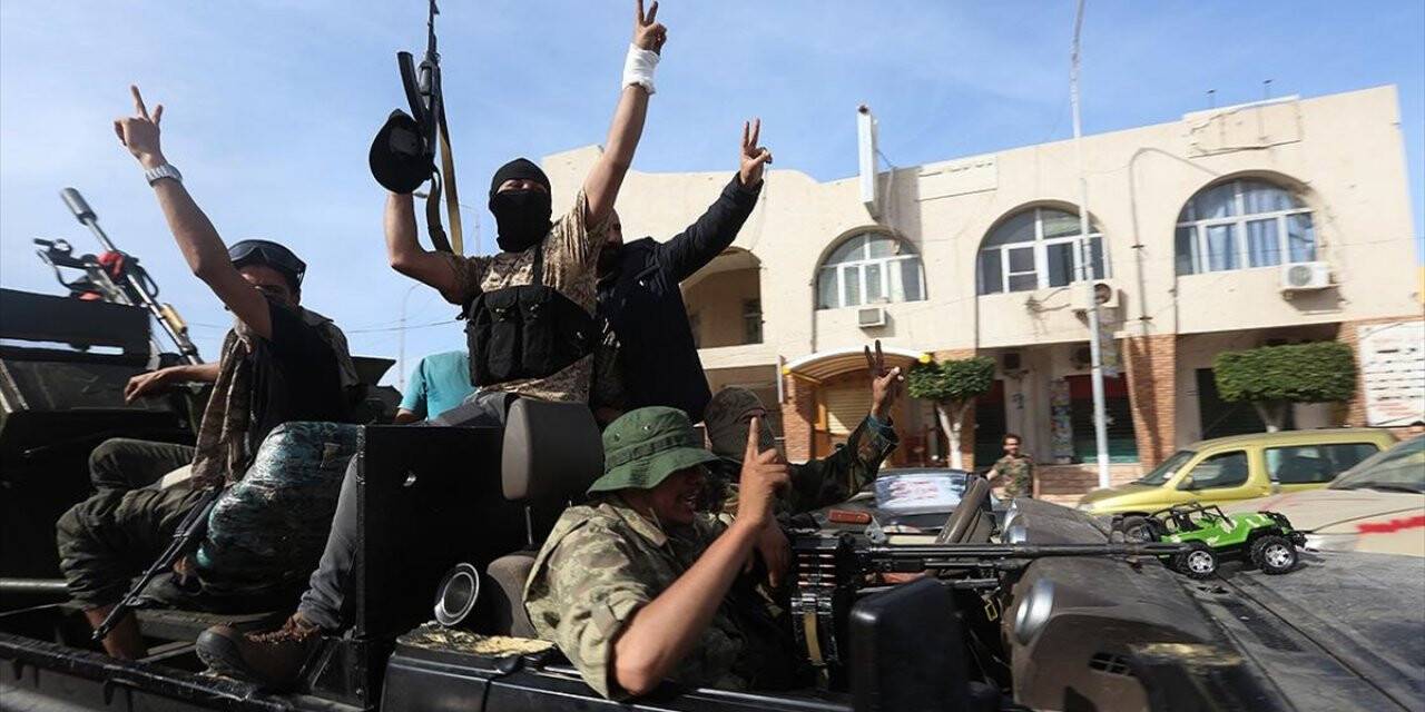 Libya Hükümet Güçleri Misrata'dan Tunus Sınırına Sahil Şeridini Hafter Milislerinden Temizledi