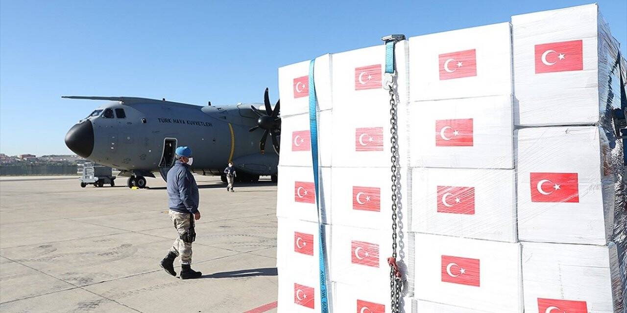 Türkiye'nin Kovid-19 İle Mücadele Çabalarına Övgü
