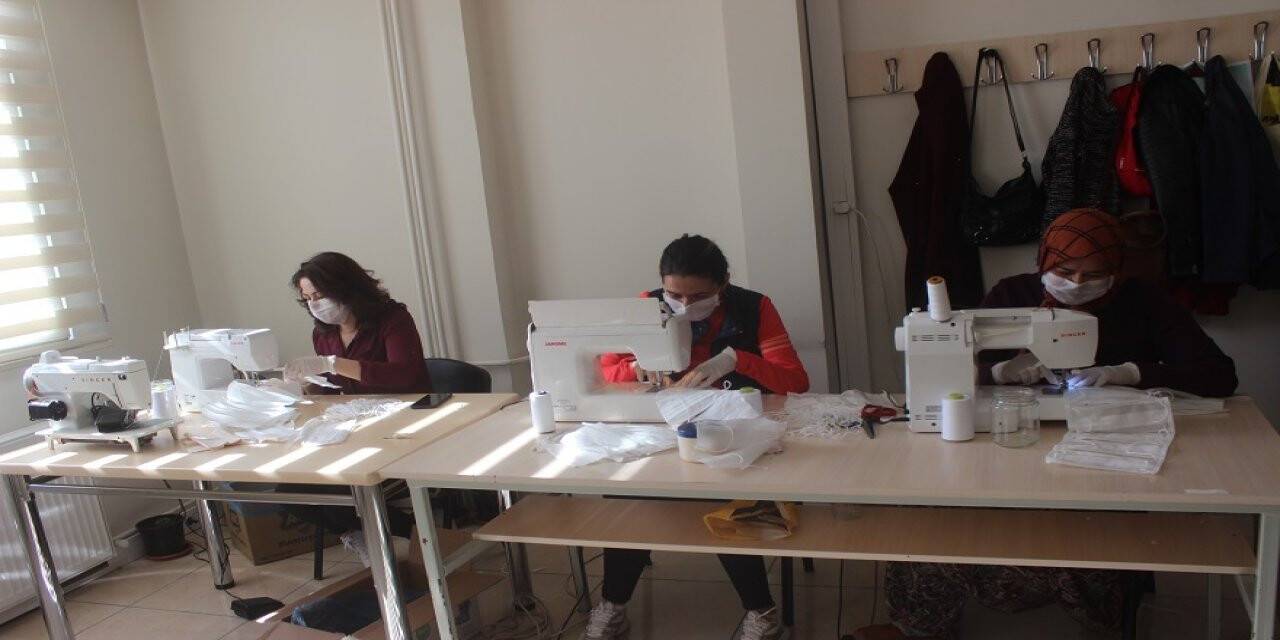 Karapınar Komek Tarafından 5 Bin Maske Üretildi