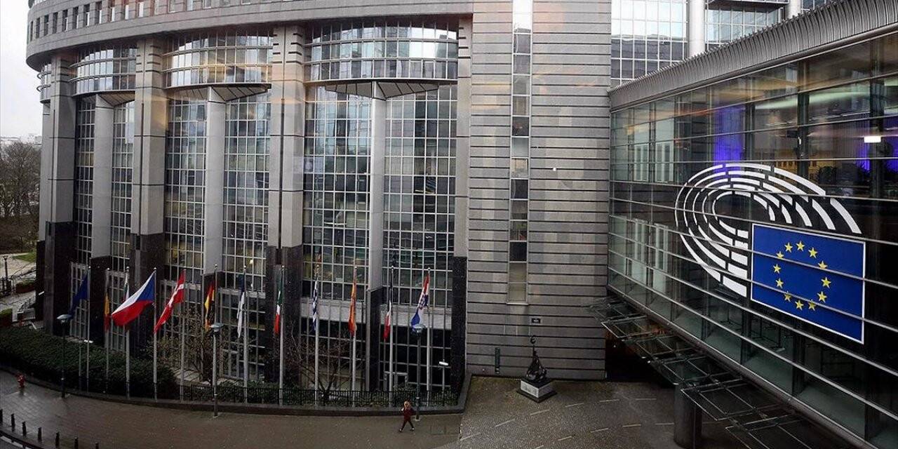 Kovid-19 Ab'ye 3 Trilyon Avroya Mal Oldu