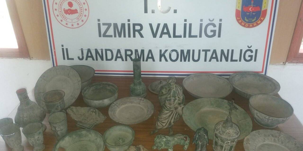 Urla'da tarihi eserler ele geçirildi