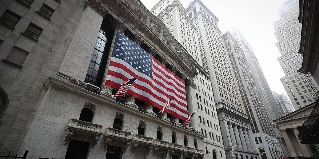 New York'ta Kovid-19 Kısıtlamaları 15 Mayıs'a Kadar Uzatıldı