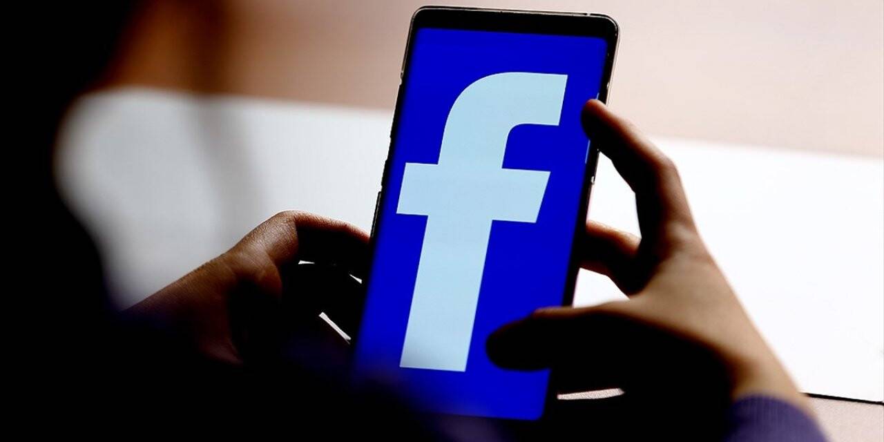 Facebook Kovid-19'la İlgili İddialar İçeren Gönderileri Beğenenlere 'uyarı' Bildirimi Gönderecek