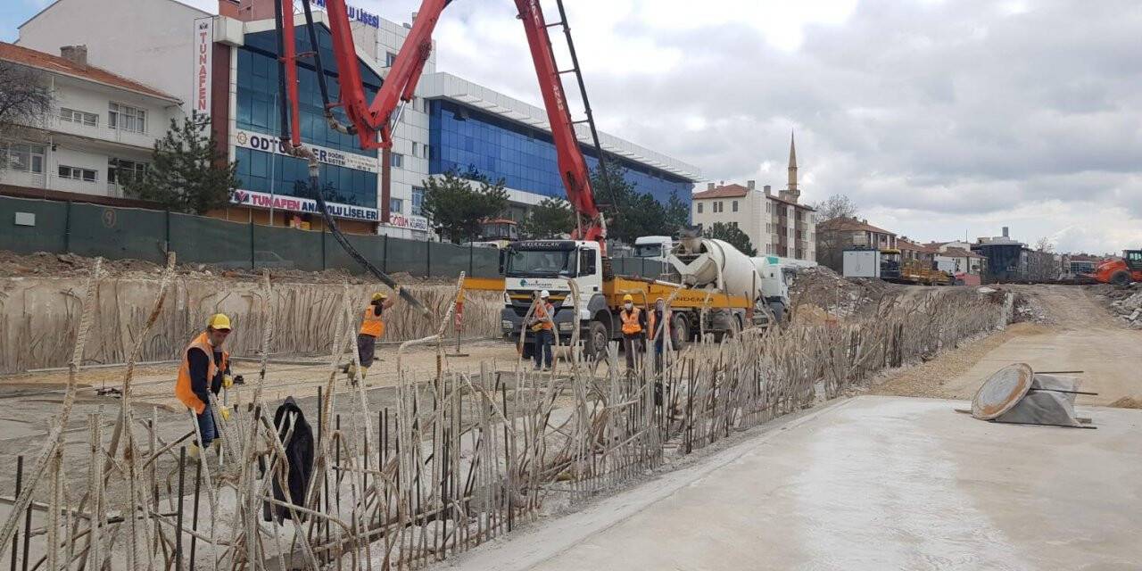 Gölbaşı Belediye Başkanı Şimşek, Konya Yolundaki Çalışmaları İnceledi