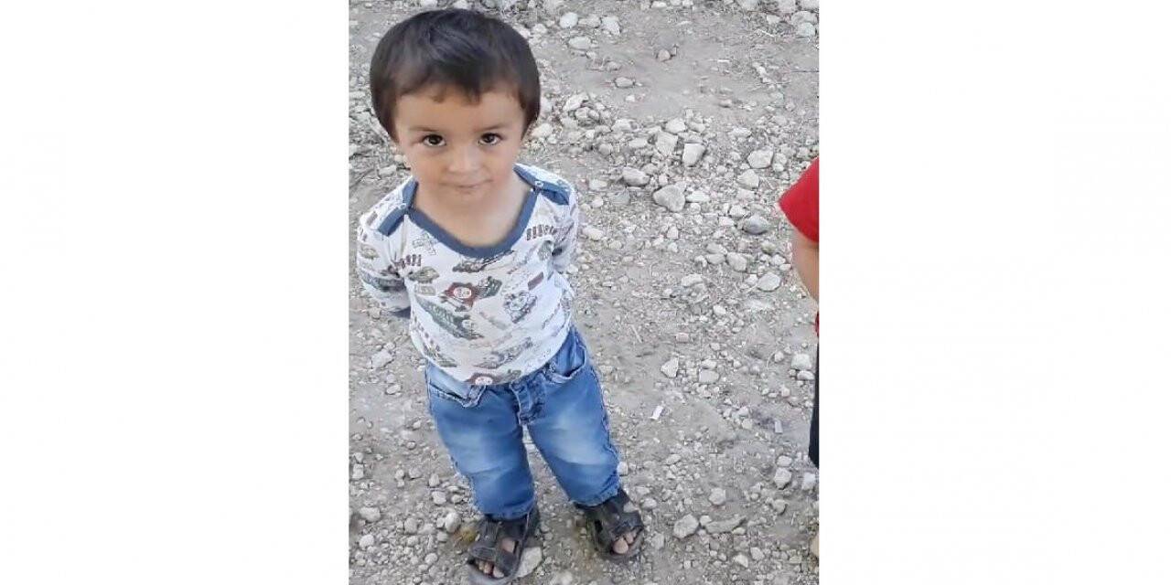 İlaçlama makinesine sıkışan çocuk toprağa verildi