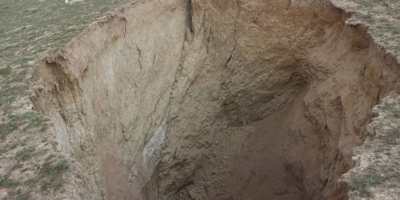 Konya'da  35 Metre Çapında Yeni Obruk
