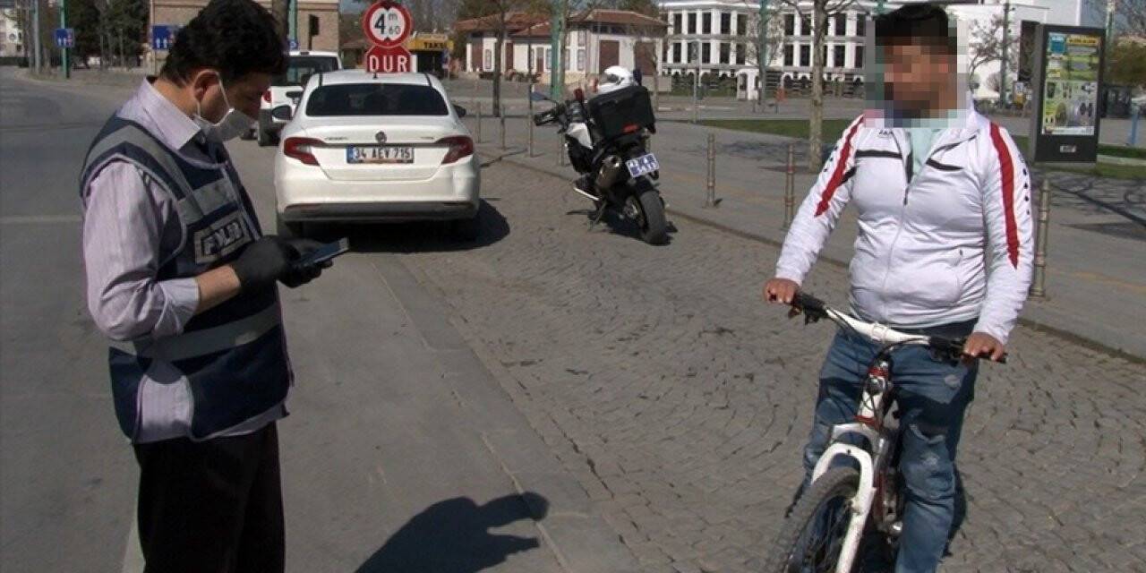 Yasağı ihlal eden şahıs yakalanınca, maske atölyesinde çalıştığını iddia etti