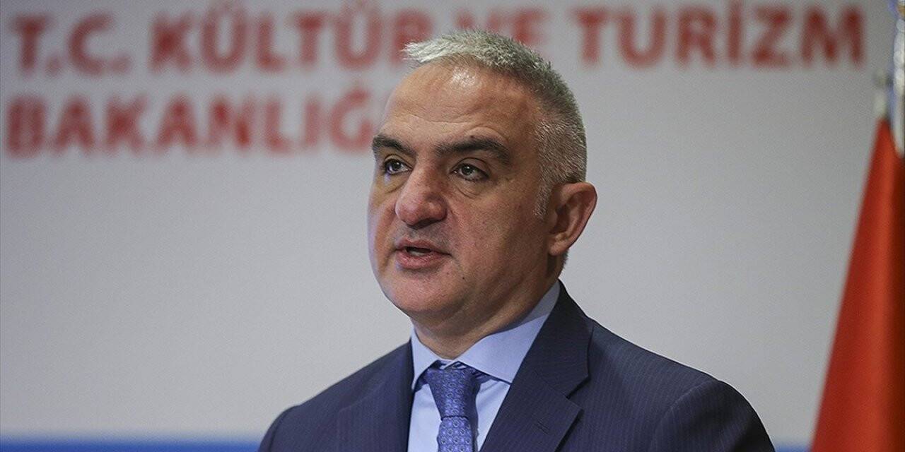 Bakan Ersoy'dan 'profesyonel Turist Rehberleri İçin Kredi İmkanı' Açıklaması