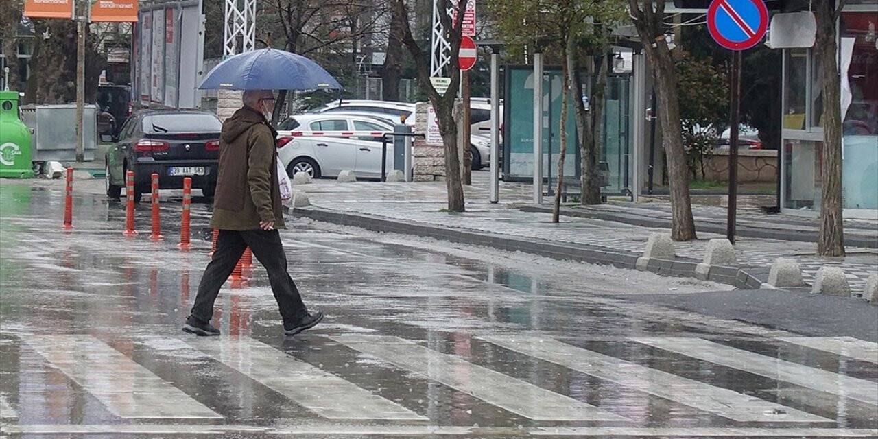 Türkiye'nin Kuzey Ve Doğusunda Sağanak Bekleniyor