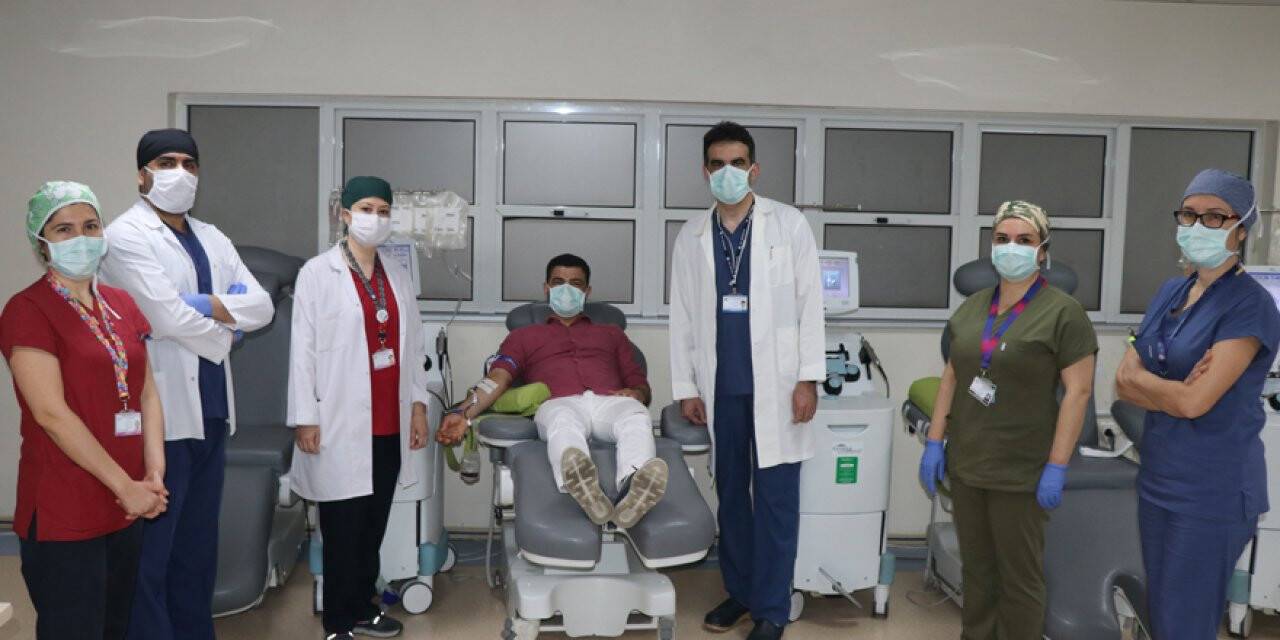 Ege Üniversitesi "İmmün Plazma" Yöntemiyle Kovid-19 Tedavisine Başladı