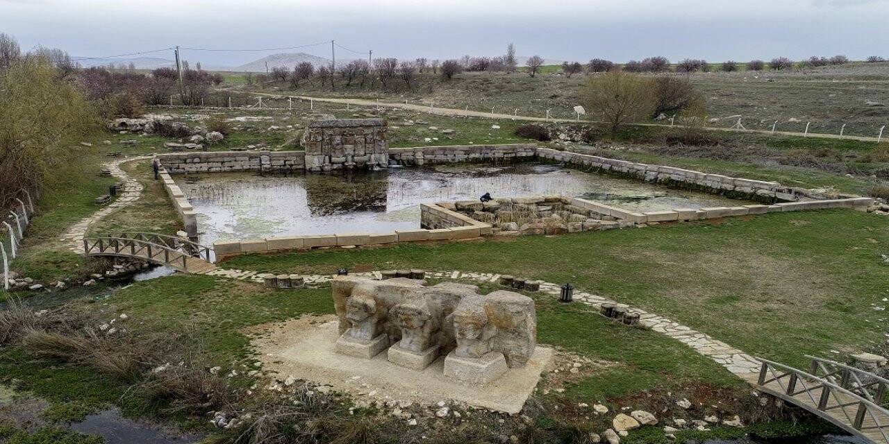 3200 Yıllık Su Anıtının Gönüllü Bekçisi