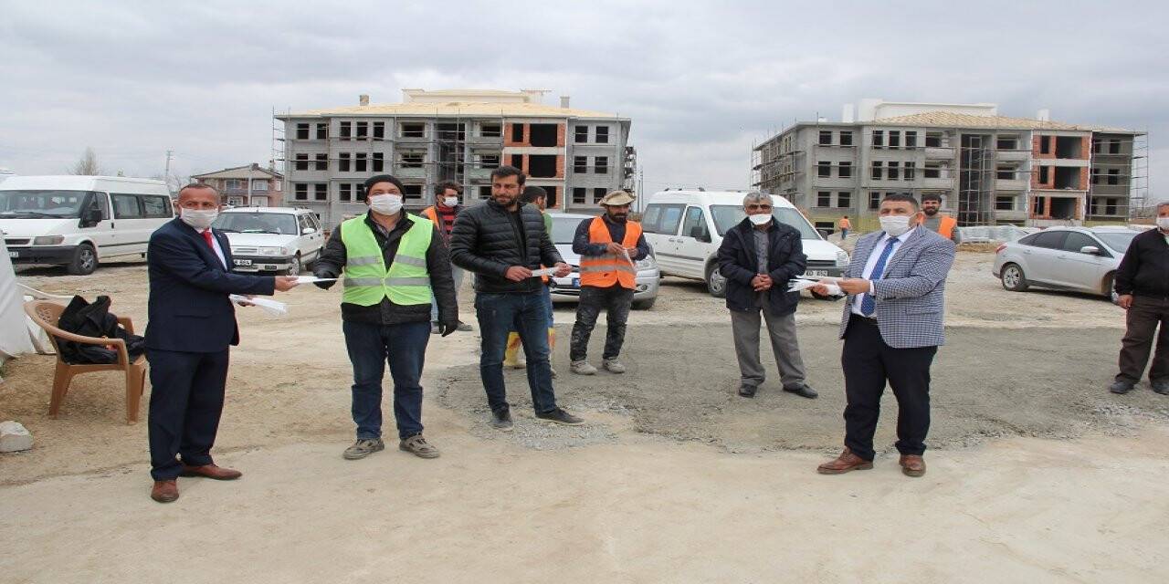 Yalıhüyük Kaymakamı Kılınç, Toki İnşaatın Alanında İncelemelerde Bulundu
