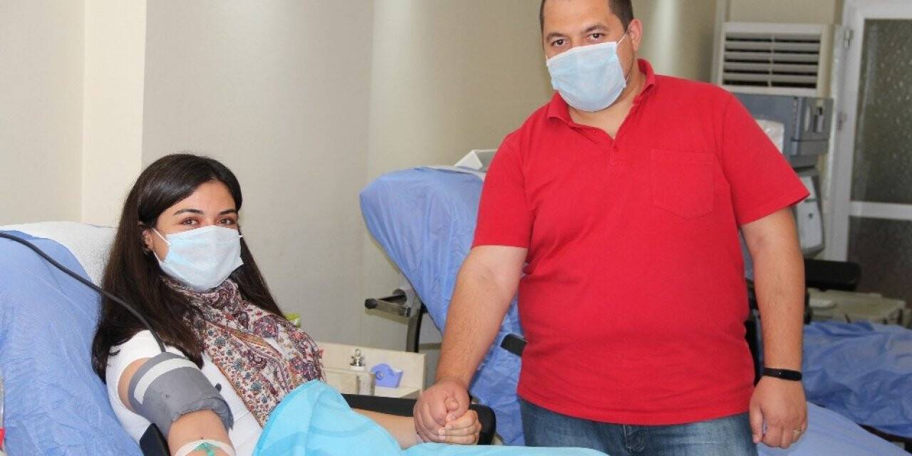İzmir’de Koronayı Atlatan Hemşire Plazma Bağışı Yaptı