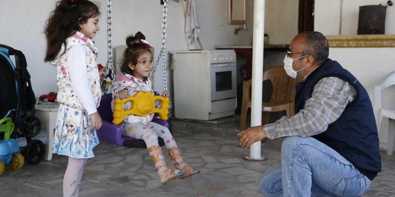 Küçük Mercan’nın salıncak hayali gerçeğe döndü