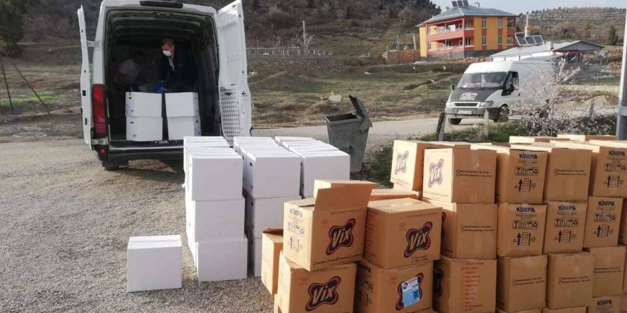 Bozkır'da 650 Aileye Yardımlar Ulaştırılıyor