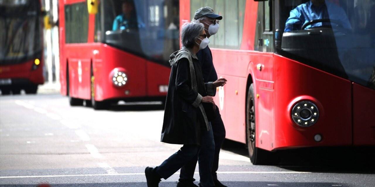 İngiltere'de Potansiyel Kovid-19 Aşısı İnsanlar Üzerinde Denenecek